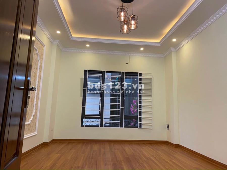 Bán nhà Hoàng Hoa Thám, Thụy Khuê, Ba Đình 40m2 x 5 tầng mới giá 4.65 tỷ