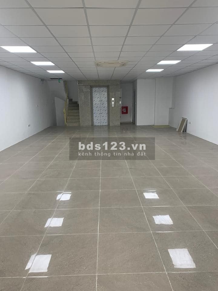 Tòa Nhà Văn Phòng phân Lô Trần Thái Tông 10 tầng vỉa hè dtsd 129m2 mặt tiền 7.2, giá 60 tỷ
