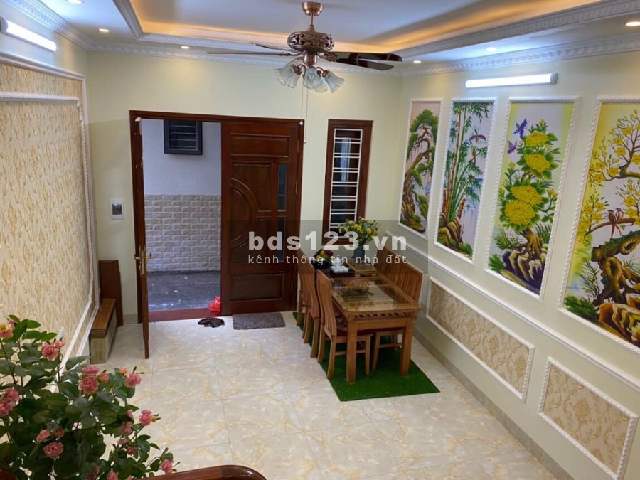 Bán nhà Hoàng Hoa Thám, Thụy Khuê, Ba Đình 40m2 x 5 tầng mới giá 4.65 tỷ