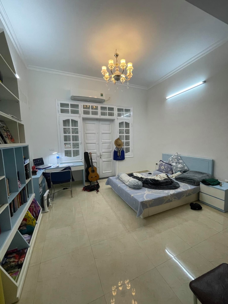Bán nhà Trần Khát Chân mặt ngõ to ô tô tránh, kinh doanh, nhà đẹp 55m2, giá bán 7.3 tỷ