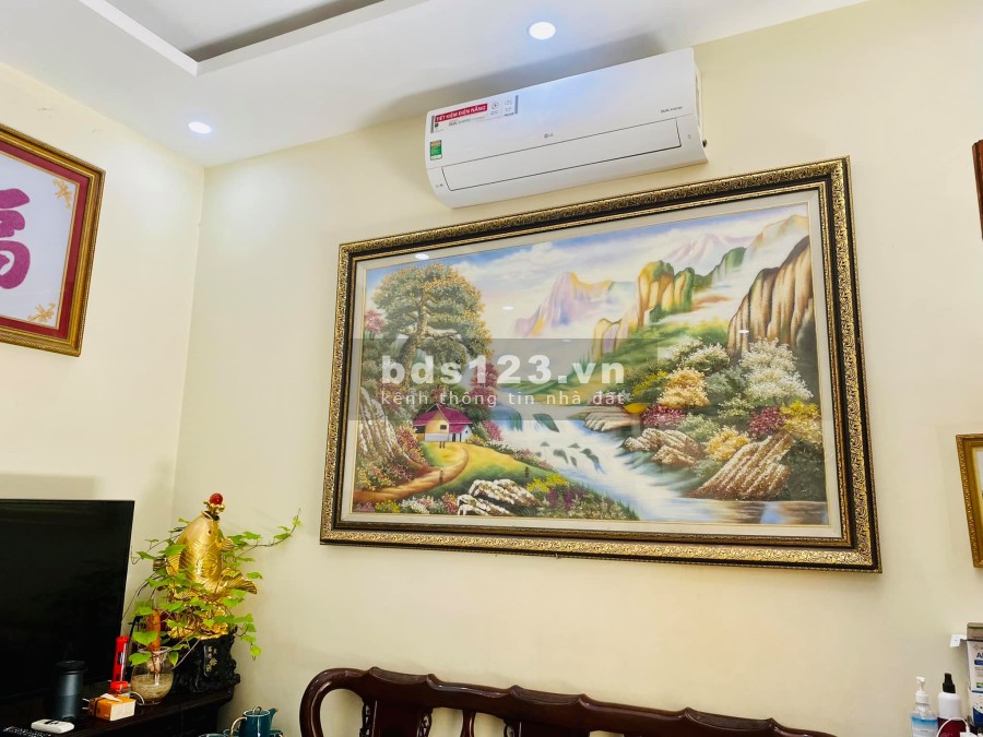 Bán lô góc thang máy nhà mới siêu đẹp, cam kết tin thật ảnh chụp thật, đúc 5 tầng kiên cố