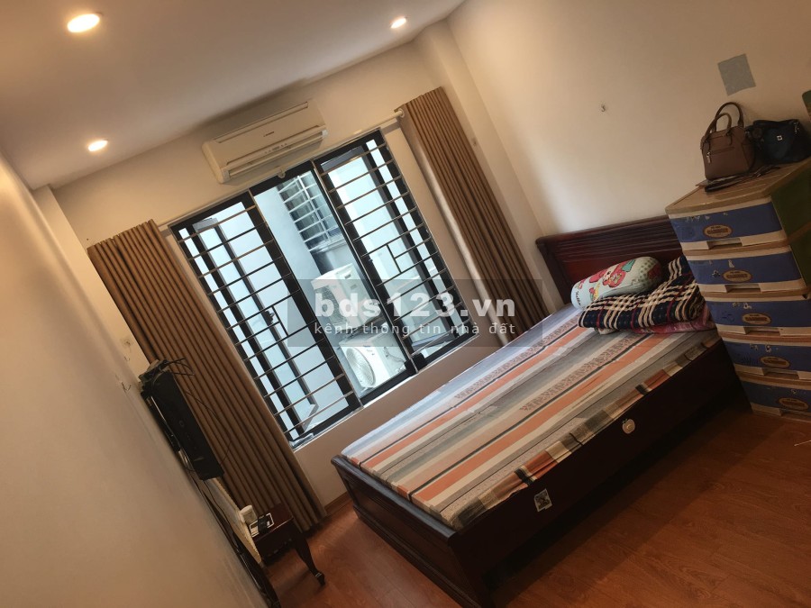 Covid Bán Gấp Nhà Phan Đình Giót, Ô Tô Đỗ Cửa diện tích 68m2, 4 tầng, giá 3.6 tỷ, lh 0948253844