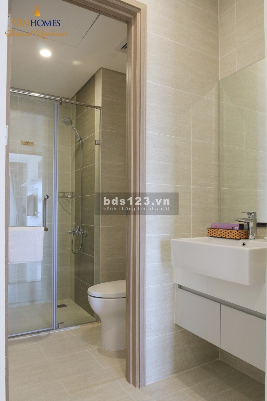 Chính chủ cho thuê nhanh căn 2N 1WC, 60m2 (9,5tr/th) tại Vinhomes Smart City.