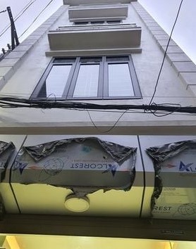 Bán nhà mặt phố Nguyễn Khoái Quận Hai Bà Trưng mặt tiền 4.2m Dt 18m2 4 tầng giá nhỉnh 1tỷ!