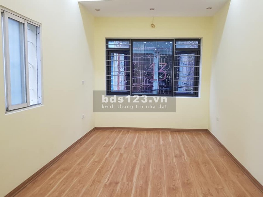 Chính chủ Bán nhà Trần Cung, B. Từ Liêm 32m2, Ô TÔ, 2 thoáng. Giá nhỉnh 3 tỷ.