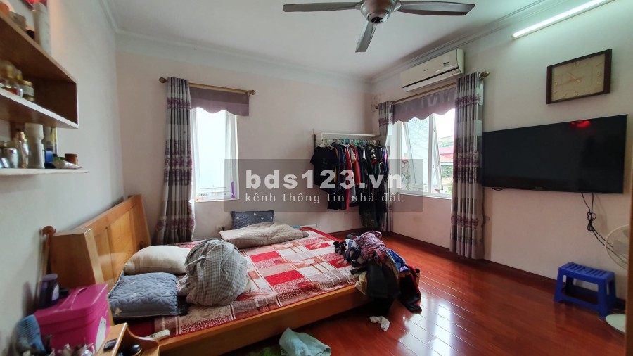 Bán nhà, xe Inova qua cổng, Cầu Diễn, diện tích sử dụng 39.8m2, 4 tầng, giá chỉ hơn 2 tỷ