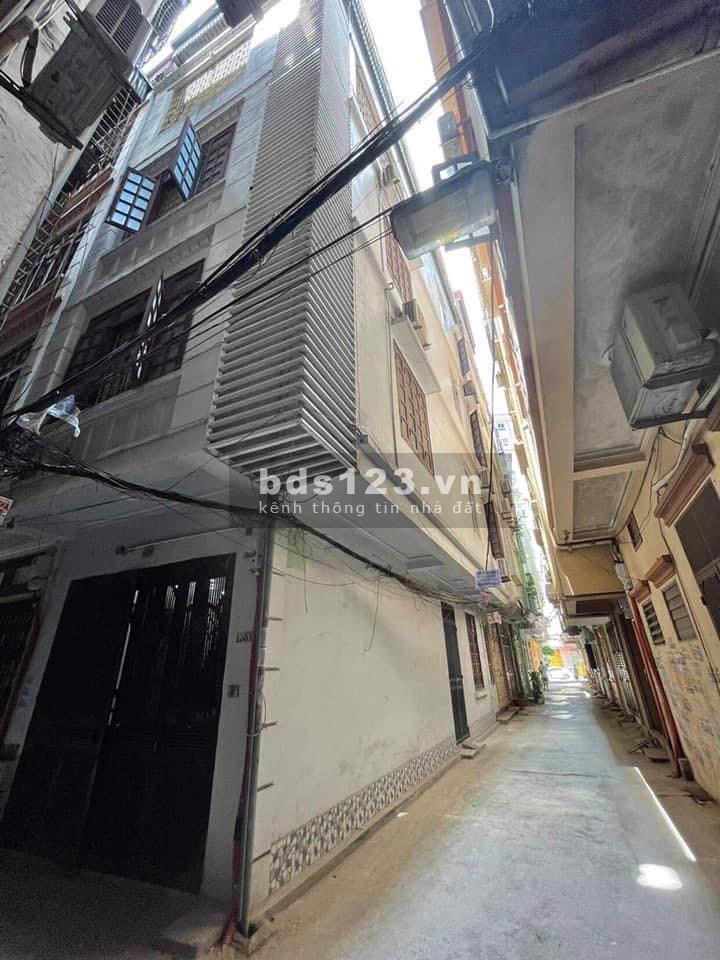 Lô góc 2 mặt ngõ, 5T 60m2 ngõ 136 Trung Kính, oto đỗ ngày đêm, chỉ 7.6 tỷ, em Tuấn 0392969999