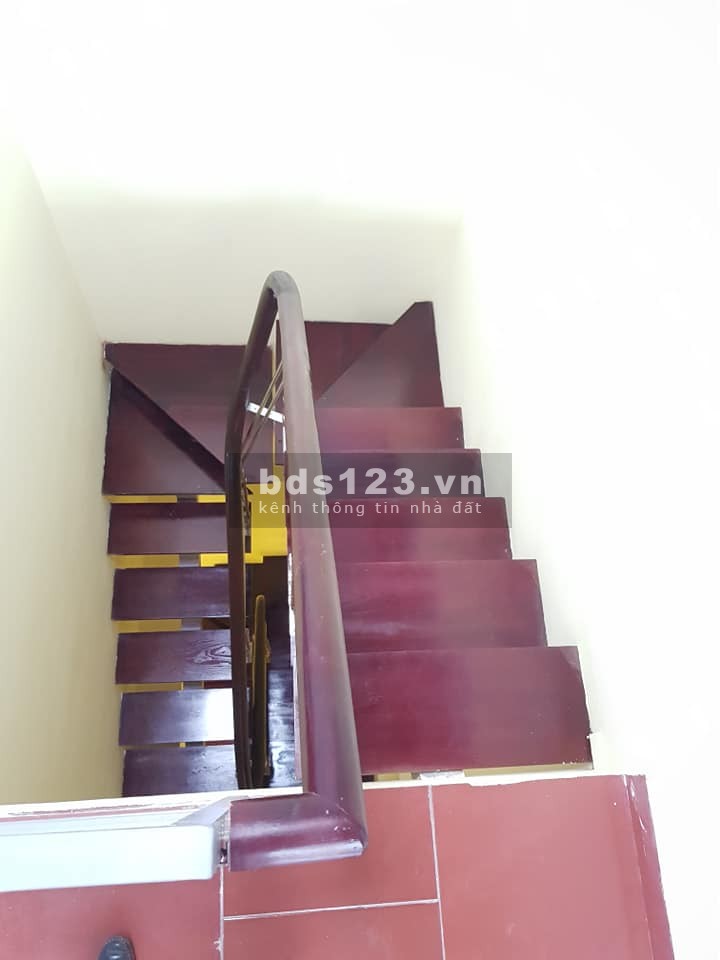 Chính chủ Bán nhà Trần Cung, B. Từ Liêm 32m2, Ô TÔ, 2 thoáng. Giá nhỉnh 3 tỷ.