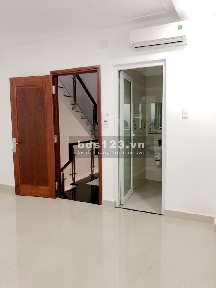 Nhà nguyên căn 1 trệt 1 lầu đúc, diện tficsh 50m2, hẻm xe hơi, mặt tiền Xuân Thới 2 giá 780 triệu