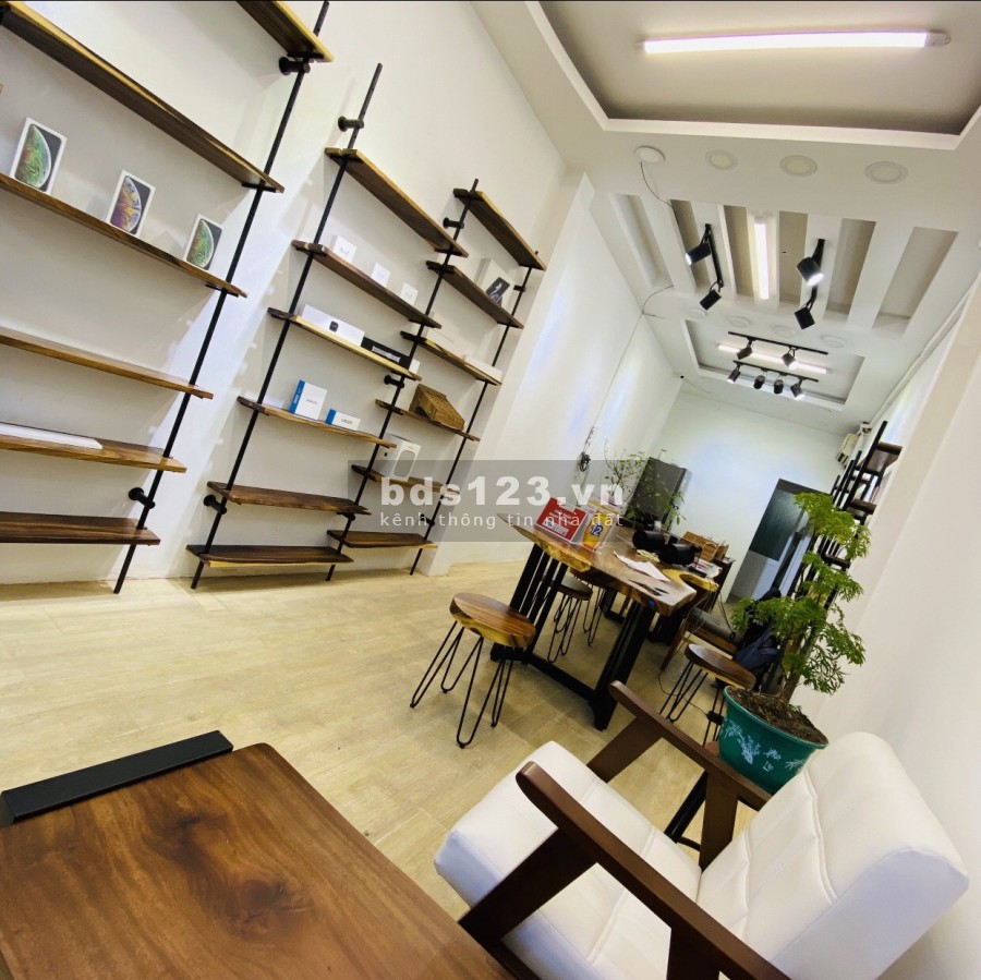 Sang gấp MB kinh doanh nhà nguyên căn 1 trệt 2 lầu mặt tiền Đường 3/2 P10 Q10