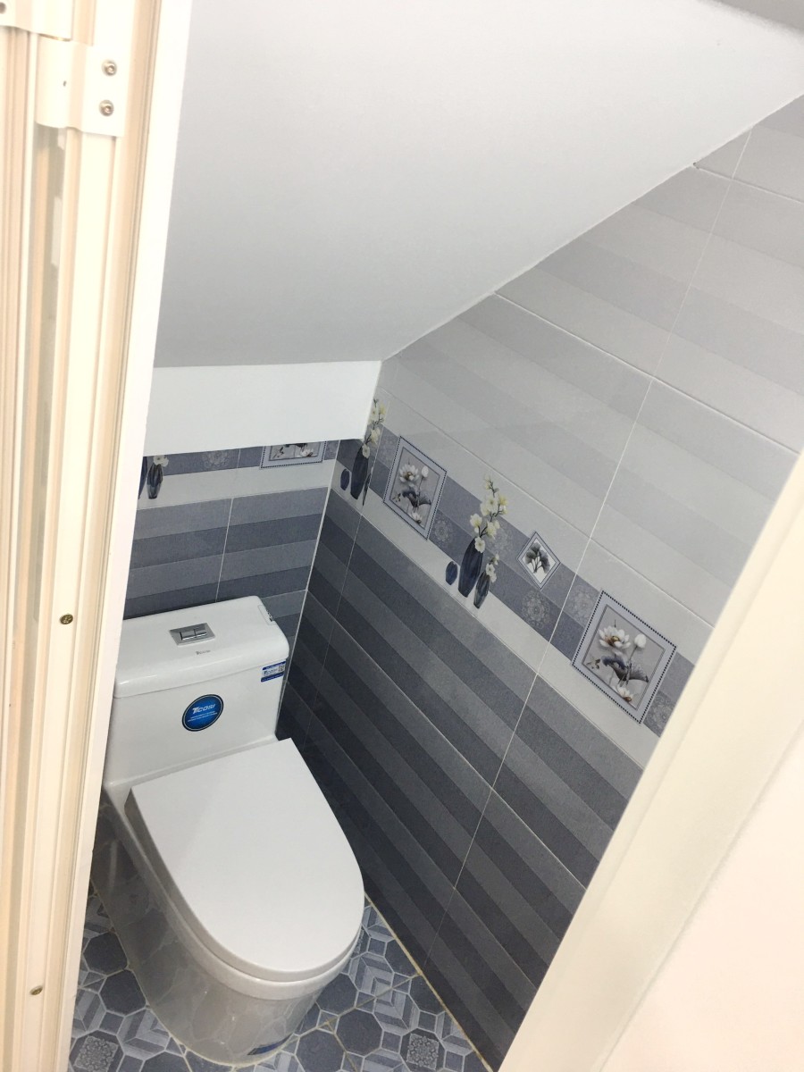Nhà lô (3.1*12m/nở hậu) hẻm thông đường Hưng Phú P10 Quận 8 đúc kiên cố, có sân thượng
