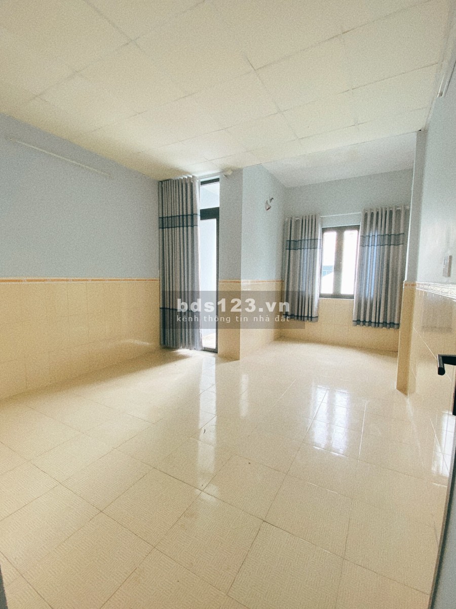 Nhà MỚI 2 tầng diện tích sử dụng 4x11, 2 mặt hẻm xe hơi, Chiến Lược giá bán 4.2 tỷ