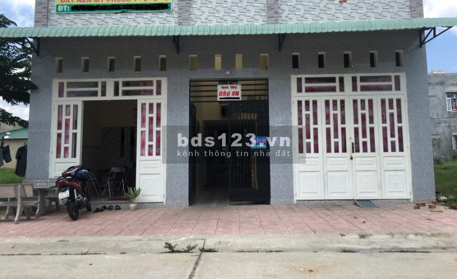 Cần bán gấp 2 dãy trọ gần trường đại học Việt Đức gồm 8 phòng và 2 kiot giá tốt đầu tư