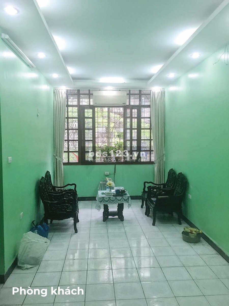 Cho Nữ thuê 1 Phòng trong Căn hộ 130m2 - 20 Láng Hạ, Đống Đa, đối diện rạp Quốc Gia