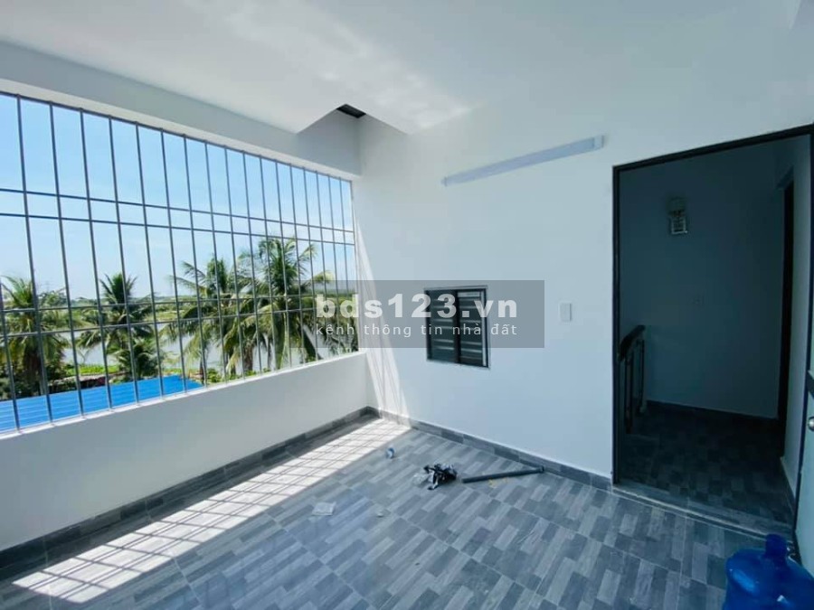 Mở bán dãy nhà mới xây 3 tầng sát chợ Cát Vũ, diện tích 40-60m2, bìa hồng chính chủ
