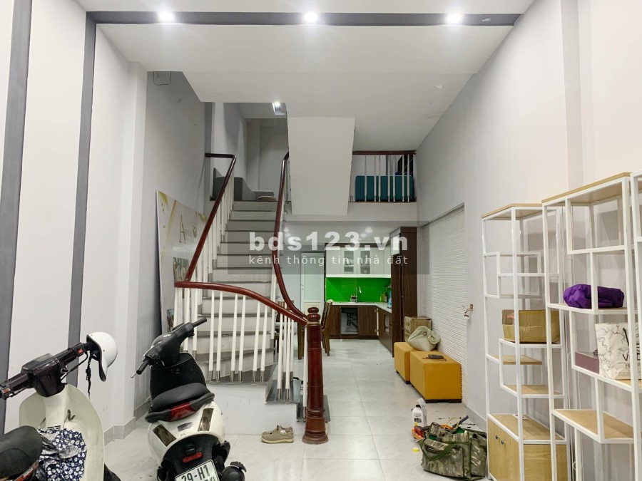 Bán nhà đẹp Tây Sơn, Đống Đa diện tích sử dụng 54m2 4 tầng, ô tô gần nhà, an sinh đỉnh cao
