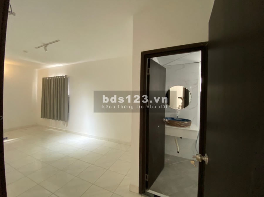Bán căn hộ 3pn 104m2 dự án Celadon City khu Topaz giá chỉ 2.550 tỷ lh 0909428180
