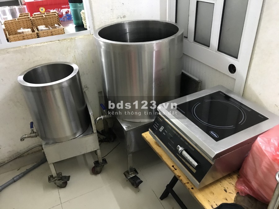 Cho thuê MT 40 Nguyễn Gia Trí (D2 Cũ), 400m2 vị trí cực đẹp liên hệ chính chủ 0937979749