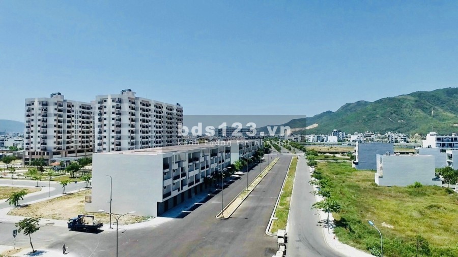 Giỏ hàng độc quyền 5 căn Shophouse VCN Phước Long 2 Nha Trang liền sông Quán Trường giá từ 5.5 Tỷ/căn