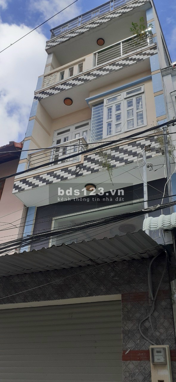 Cho thuê nhà nguyên căn vị trí đẹp Thới Tam Thôn 6, giá tốt, 4 tầng kiên cố, giá tốt