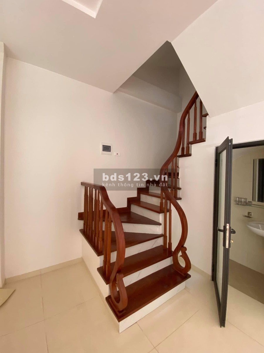 5 Tầng Lô Góc dtsd 36m2, 5 tầng 3 ngủ rộng thoáng, ô to gần, chất lượng sống đẳng cấp