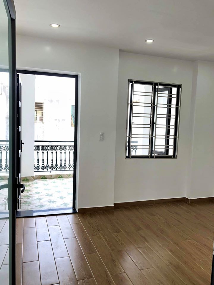 Bán nhà chính chủ 5x10m hẻm xe hơi Lý Thường Kiệt Quận 10 sát căn mặt tiền sổ sẵn