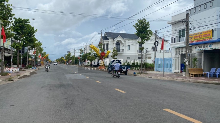 Nhà nguyên căn cho thuê ngang 4.5m2 xây 1 trệt 1 lầu MT đường Ninh Bình phường 2 Bạc Liêu