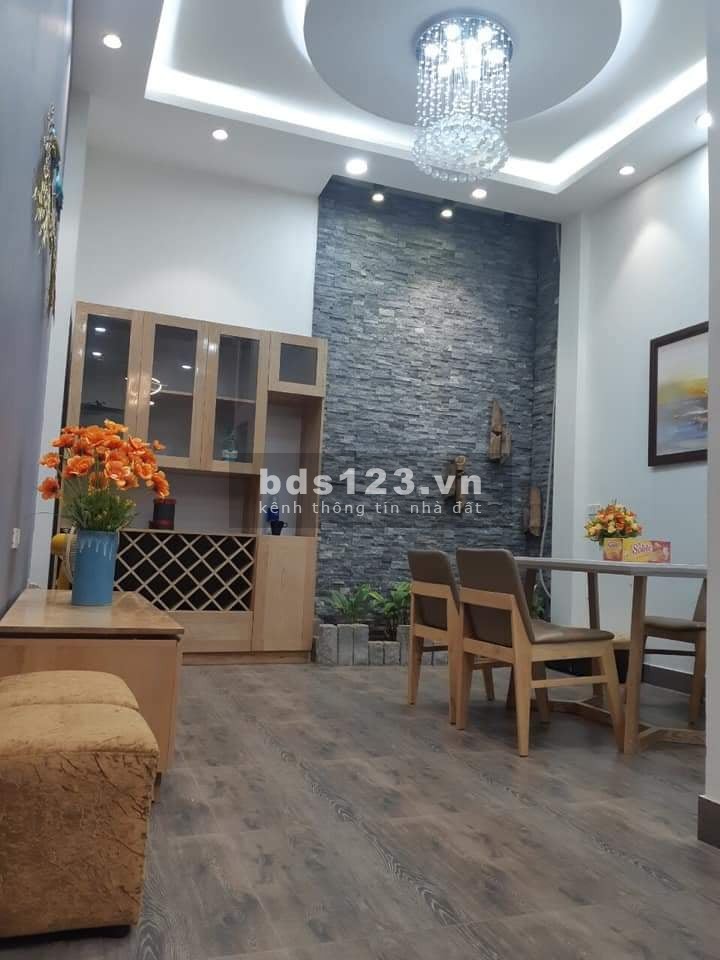 Bán nhà siêu đẹp ở ngay đầy đủ công năng, diện tích sử dụng 44m2, giá mềm bàn giao sổ ngay