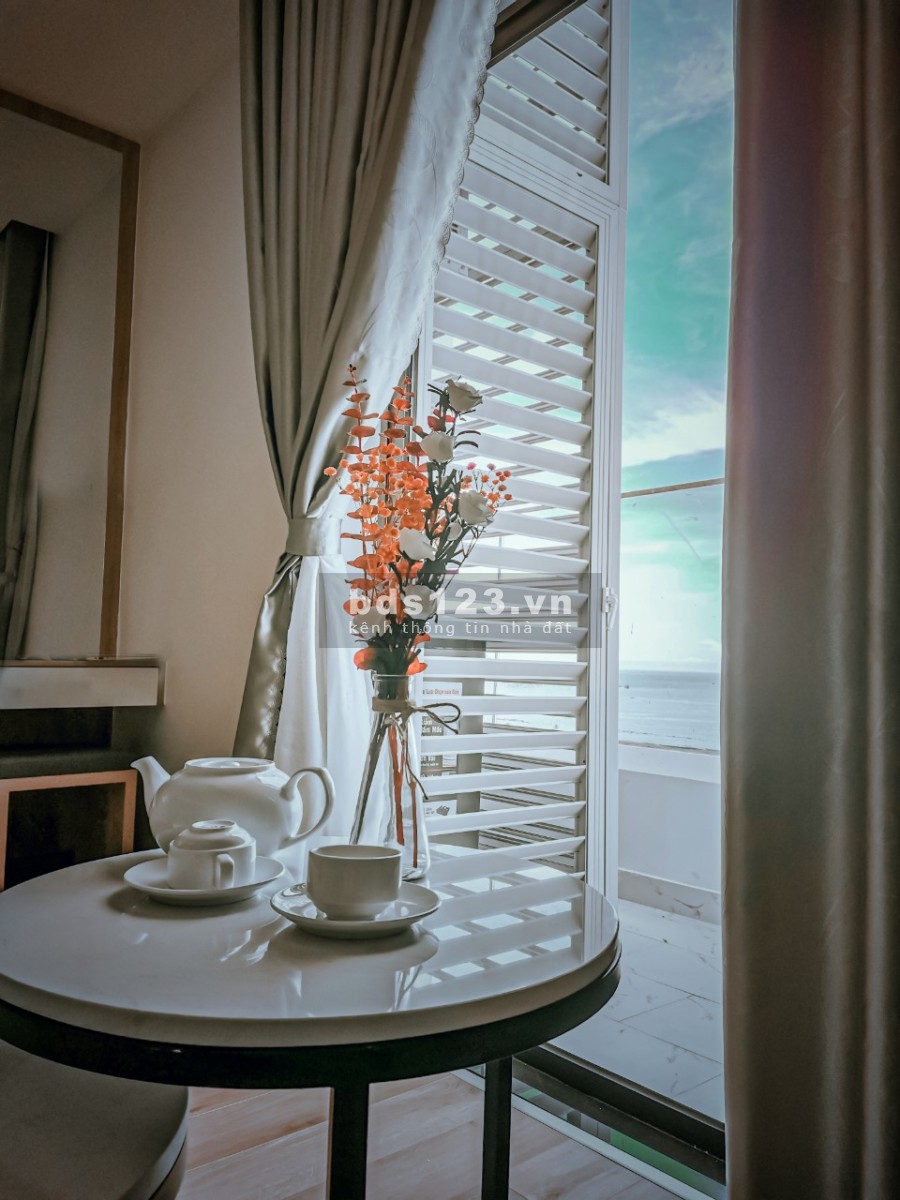 Cho thuê căn hộ cao cấp chính chủ, hướng Đông Nam, view trực diện biển, full nội thất mới 100%LH 0834352324