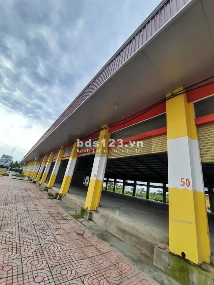 Đất nền mặt tiền chợ ngay trung tâm huyện liên hệ 0938813844 thổ cư sổ hồng 100%