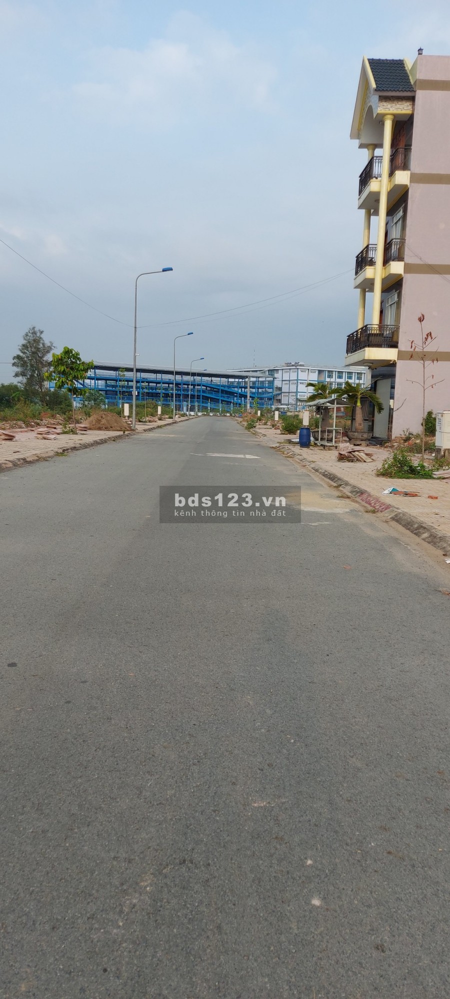Sở hữu ngay lô đất diên tích 100m2 đất sổ sẵn ngay quốc lộ 51 chỉ với 450 triệu sổ sẵn