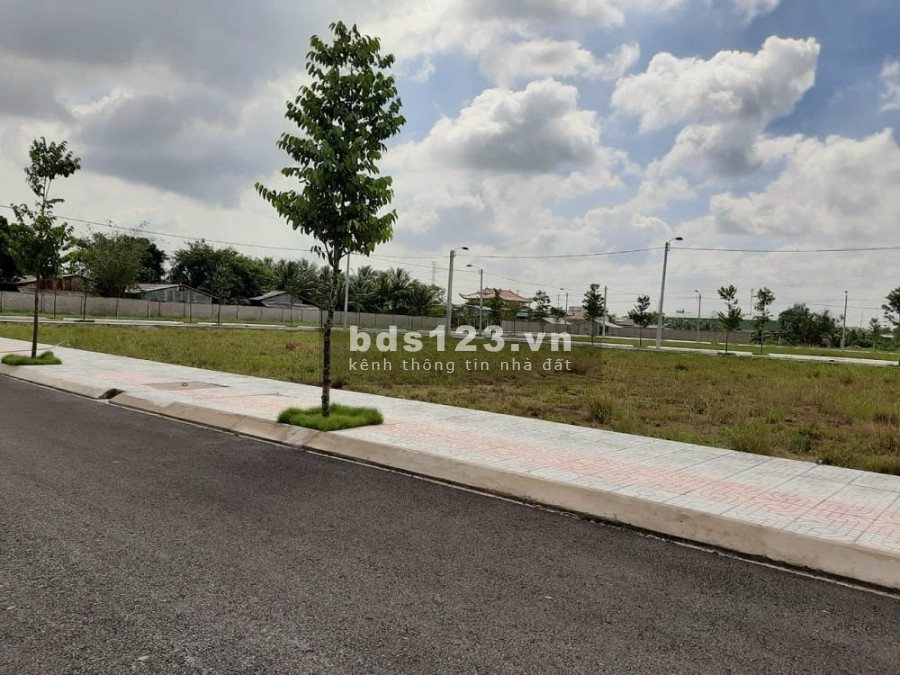 Đất nền dự án khu dân cư Tấn Đồ Tân An liên hệ 0349966144 giá bán 7.5 triệu/m2, bàn giao ngay