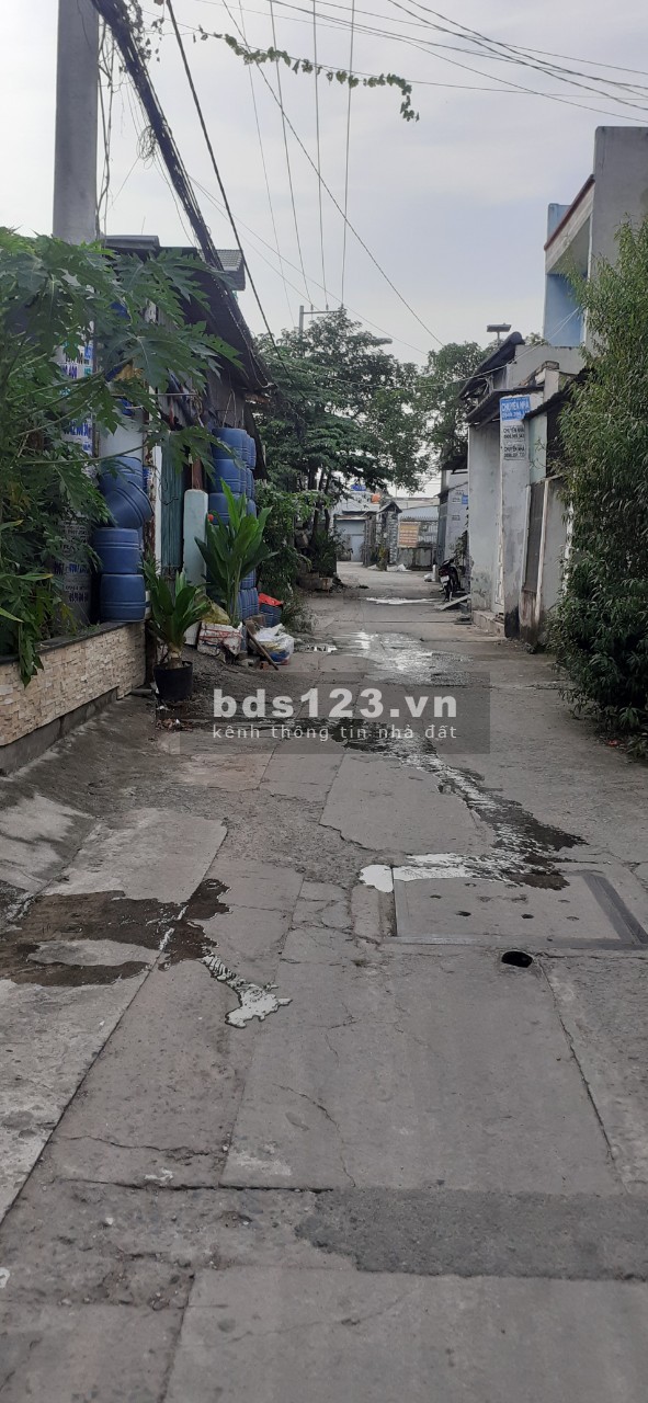 Cho thuê nhà cấp 4 giá rẻ Hóc Môn khu dân trí cao, diện tích sử dụng 80m2, giá 4 triệu/tháng