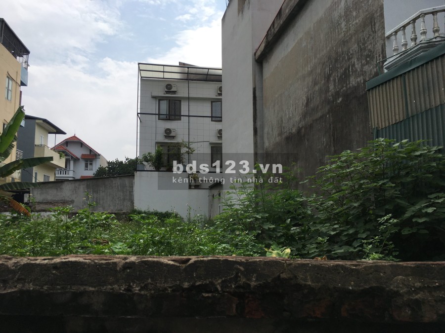 Thạch Bàn Long Biên dtsd 45m2, mt 6m, ngõ nông ô tô 10m ra 2 ô tô tránh nhau, giá chỉ 2 tỷ