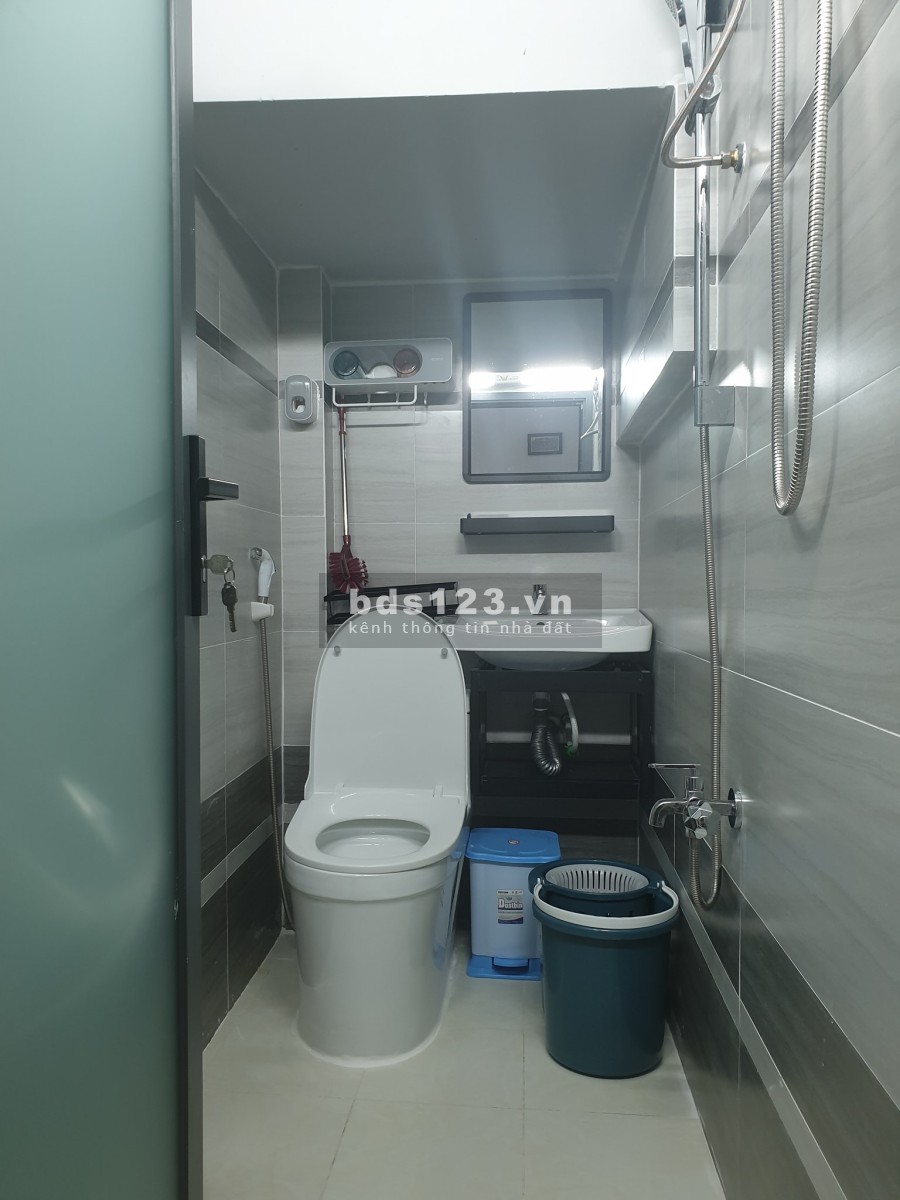 Bán nhà Thích Quảng Đức, an ninh yên tĩnh, diện tích sử dụng 38m2, giá bán 5.4 tỷ