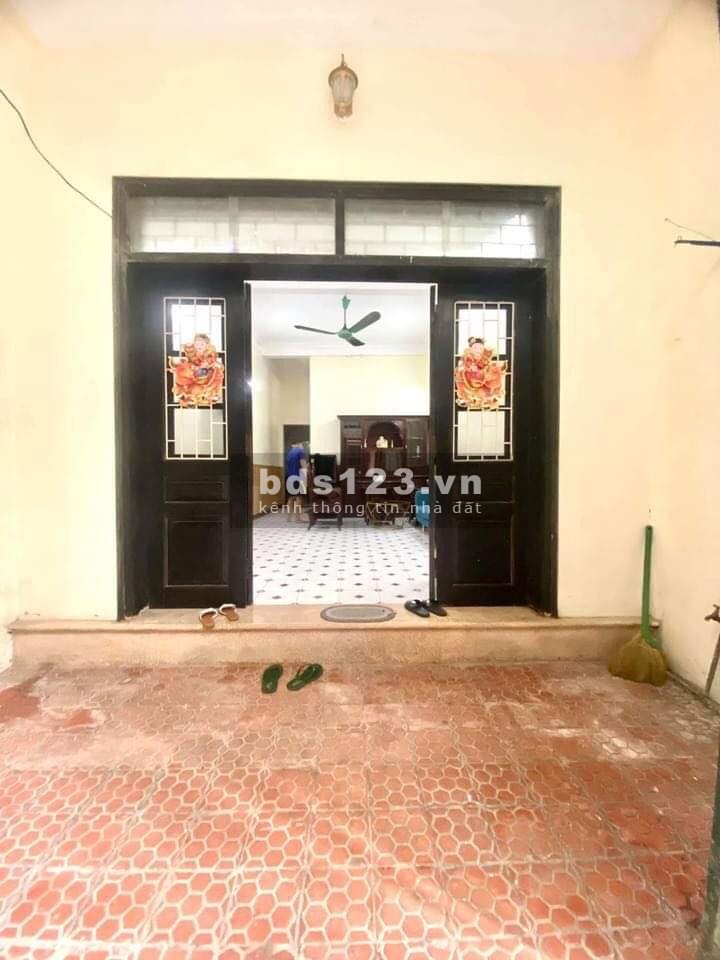 Chính chủ cần bán gấp nhà Kim Ngưu Quận Hai Bà Trưng, giá nhỉnh 4 tỷ, dt 55m2, 3 tầng đúc