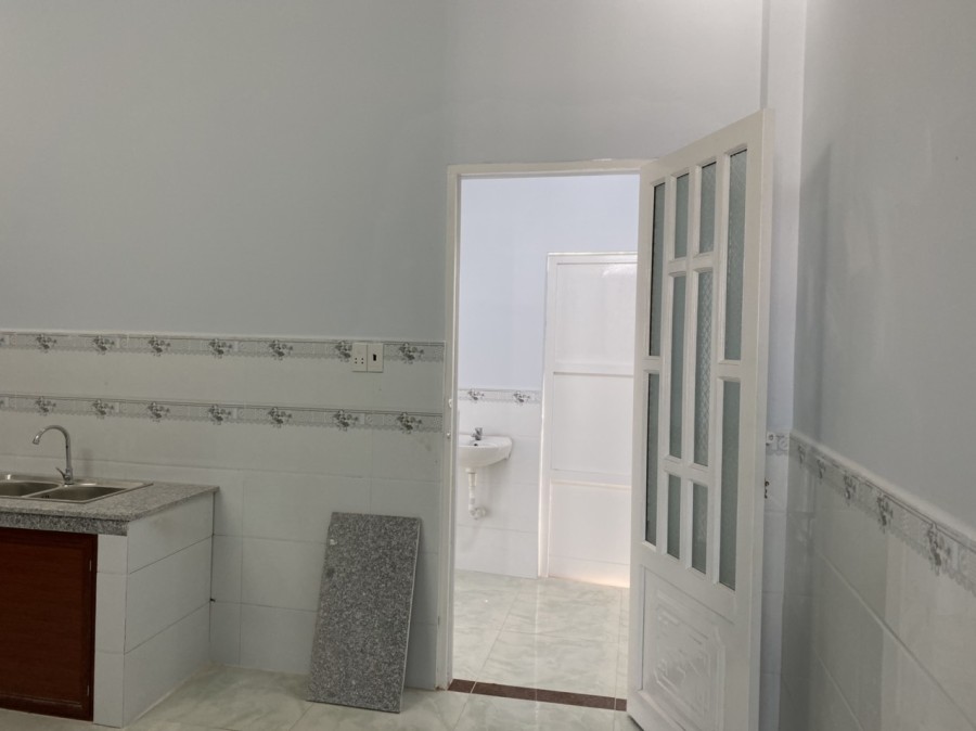 Cần tiền bán nhà trả lãi ngân hàng sổ hồng riêng, không dính quy hoạch, làm việc chính chủ