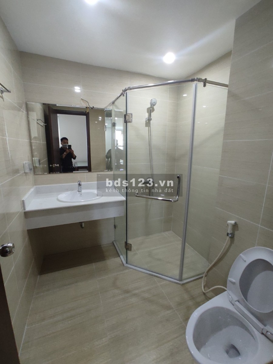 Gia đình cho thuê căn hộ chung cư IA20 đầy đủ đổ dùng, giá 9 triệu/tháng, lh 0973037362