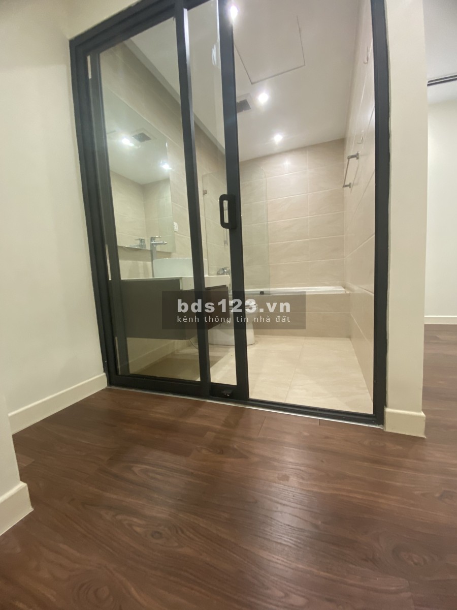 Bán căn hộ tầng trung diện tích sử dụng 71m2 2PN chung cư Imperia Garden Thanh Xuân