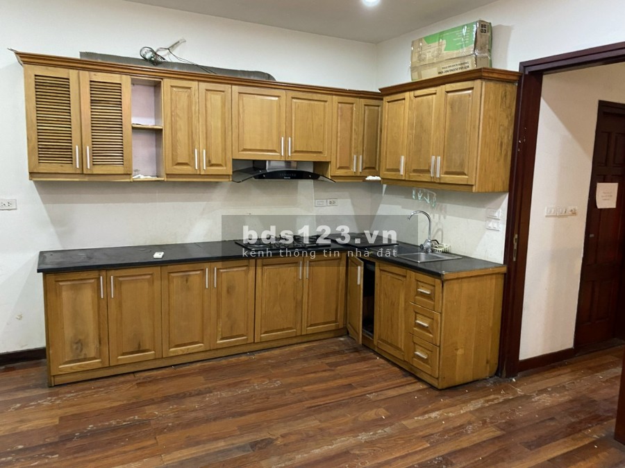 Cho thuê biệt thự ngọc Hà 100m2 x 3 tầng, sân vườn ở làm văn phòng, bán hàng online