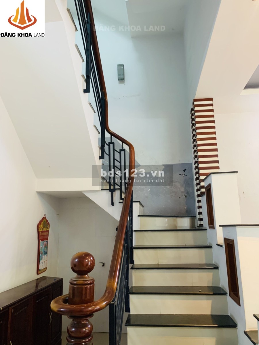 Bán Gấp Nhà Ngay Kha Vạn Cân-Đường số 9, Linh Tây, Dt 84m2 ngang 5m, Hẻm ô tô, giá 6.2 tỷ