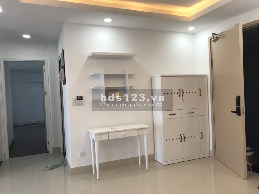 Giá tốt cần bán căn Palm Height2 diện tích 76m2( 2PN.2WC) nội thất cơ bản giá 4.2 tỷ bao phí