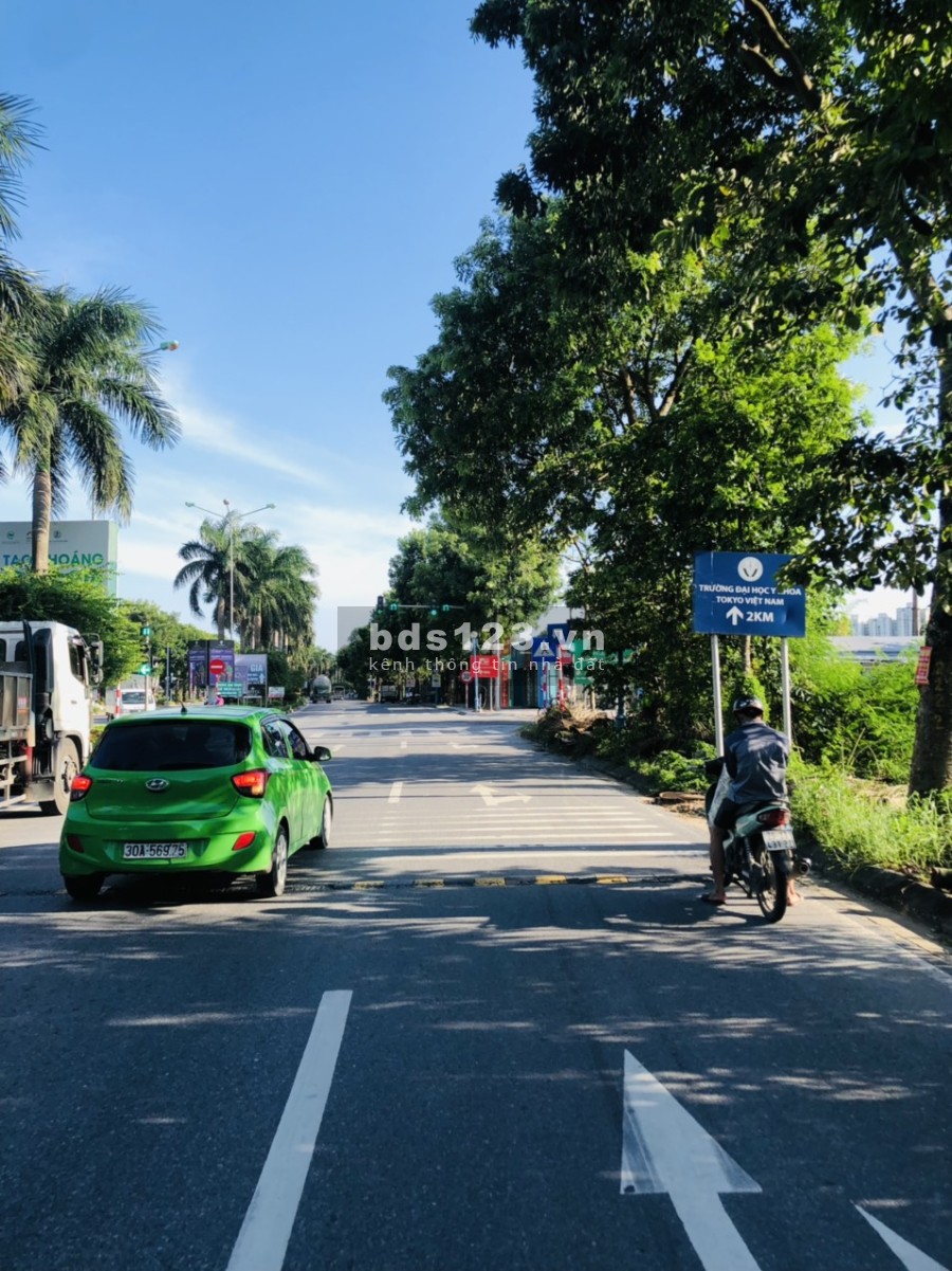 Bán 250m phân 5 lô tại Đa Tốn Gia Lâm, đường oto 7 chỗ liên hệ 0973240091 sổ chính chủ
