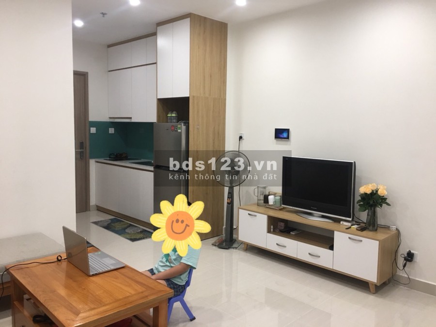 Chính chủ cho thuê studio tại Vinhomes Smart City full nội thất