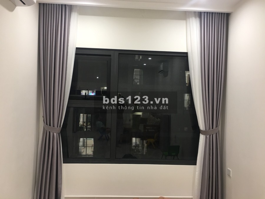 Chính chủ cho thuê studio tại Vinhomes Smart City full nội thất