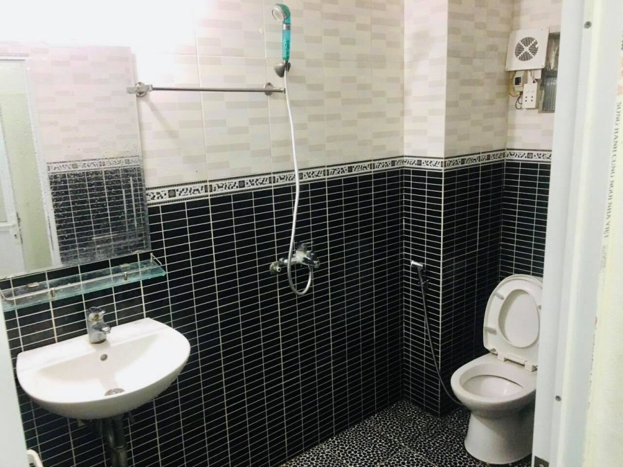 Nhà Bán Nguyễn Văn Cừ, Hoàng Như Tiếp, 45m2, 3 tầng, ngõ thông, 3 tỷ
