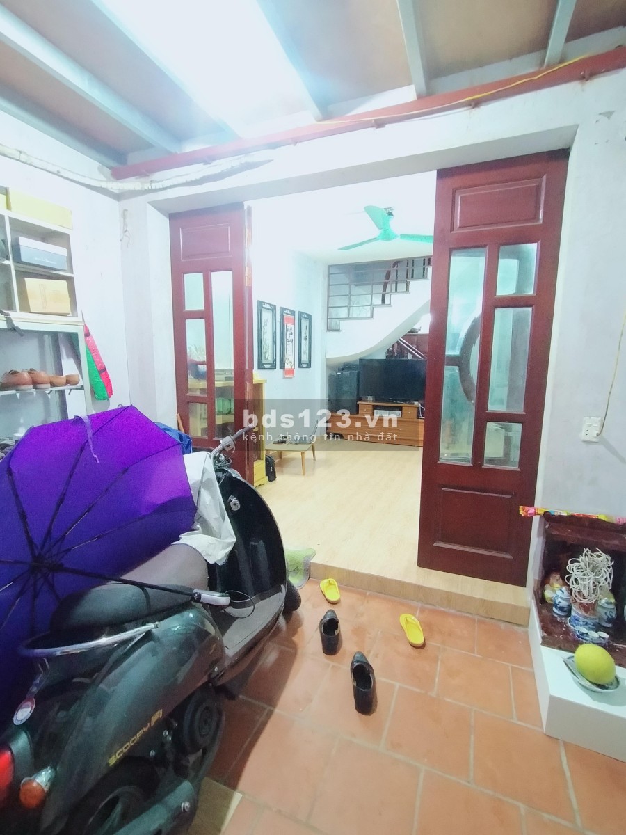Bán nhà nguyên căn hàng hiếm giá bán 1.15 tỷ diện tích 40m2 2 tầng Quận Hoàng Mai