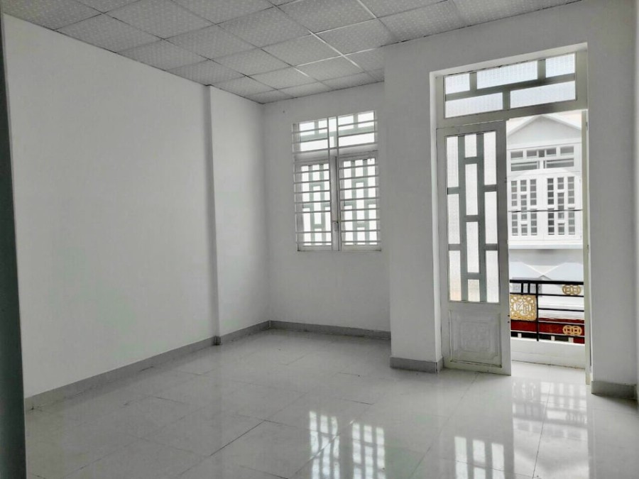 Giá nhà đang giảm chạm đáy không mua bây giờ thì đợi khi nào, pháp lý có sẵn đầy đủ