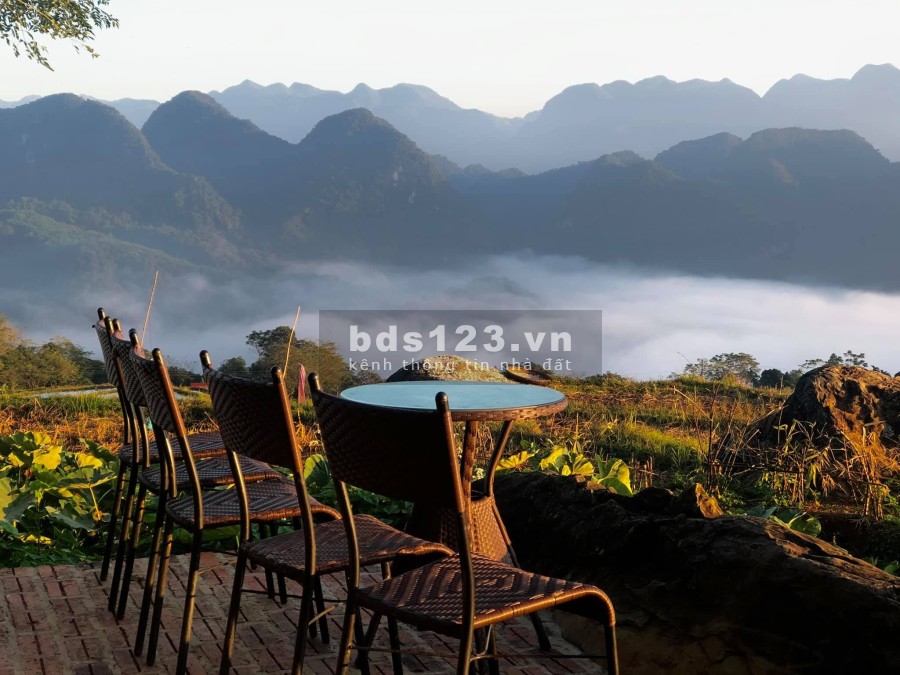 Cần bán lô góc 2 mặt tiền view hồ giá F0 tiện đầu tư, giá bán 900 triệu, liên hệ 0965529082