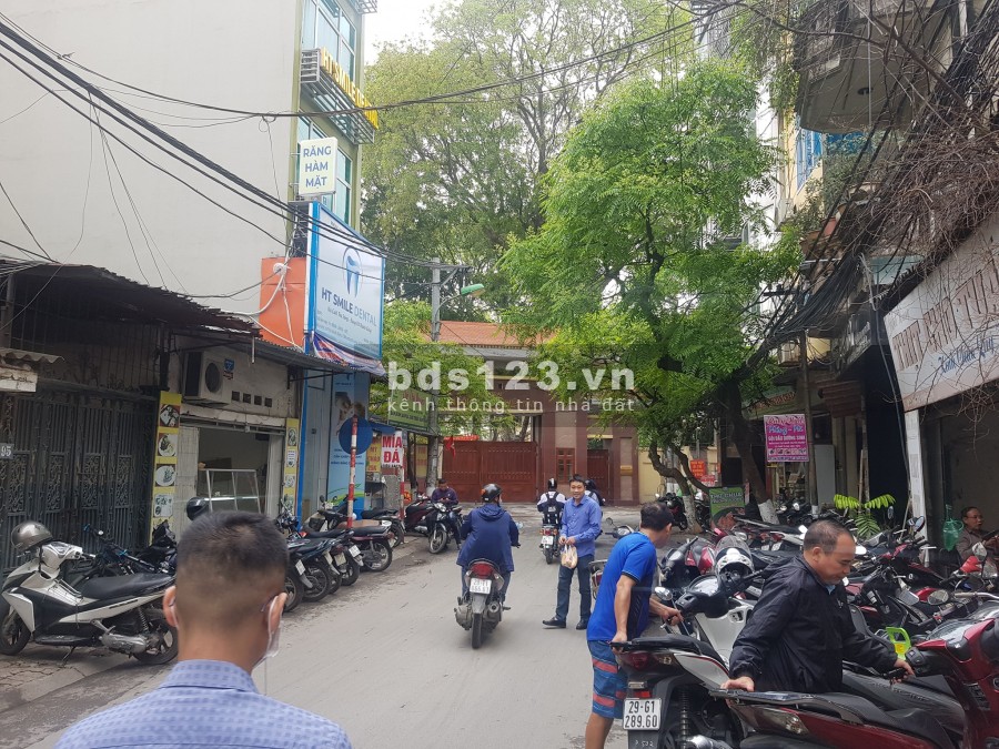 Bán nhà phố Khương Trung kinh doanh cưc đỉnh giá bán 7.8 tỷ, ô tô vào tận nhà, khu dân trí cao
